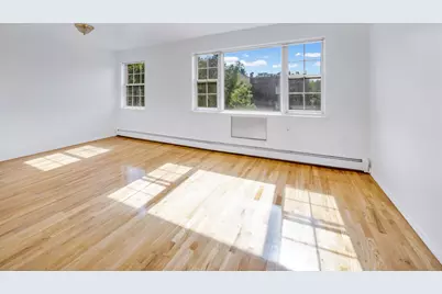 1 Monroe Street #3, New York City, NY 11238 - Photo 2