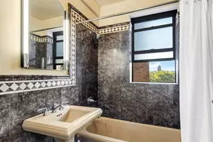 71 Ocean Pkwy, New York City, NY 11218 - Photo 8