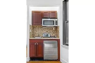 212 E 84th St, New York City, NY 10028 - Photo 6