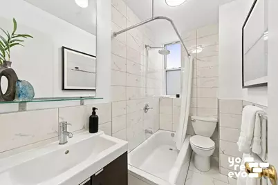 211 W 10th Street #5C, New York, NY 10014 - Photo 8