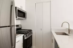 101 W 79th St, New York, NY 10024 - Photo 8