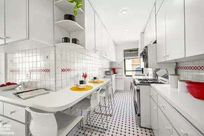 49 E 96th Street #16D, New York, NY 10128 - Photo 8