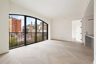 64 University Pl, New York City, NY 10003 - Photo 4