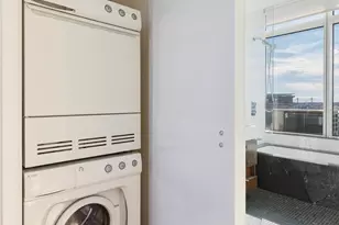 10-17 Jackson Ave, New York City, NY 11101 - Photo 12