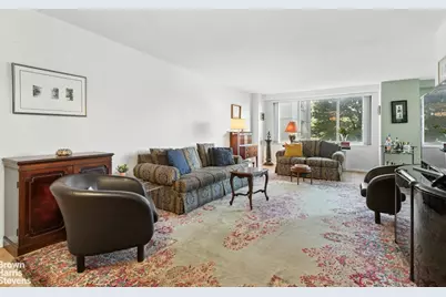 3333 Henry Hudson Parkway #2A, Bronx, NY 10463 - Photo 2