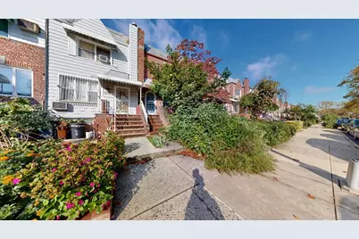 2168 E 28th Street, New York City, NY 11229 - Photo 2