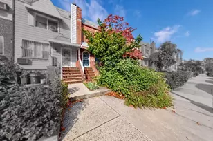 2168 E 28th St, New York City, NY 11229 - Photo 2
