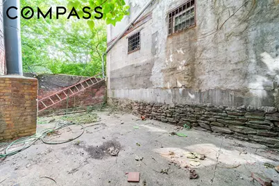 304 E 118th Street, New York, NY 10035 - Photo 18