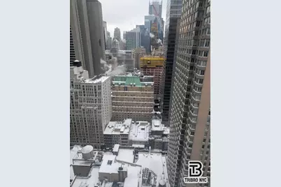 235 W 48th Street #3H, New York, NY 10036 - Photo 6