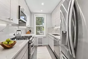 820 Ocean Pkwy, New York City, NY 11230 - Photo 4