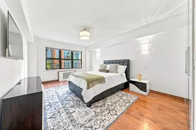 301 E 48th Street #10G, New York, NY 10017 - Photo 20