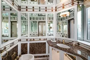 160 Central Park S, New York, NY 10019 - Photo 14