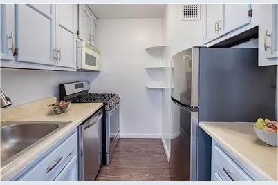 301 E 79th Street #30M, New York City, NY 10075 - Photo 6