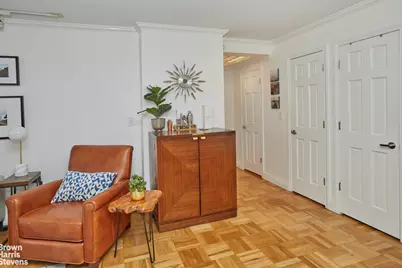 301 E 69th Street #3F, New York City, NY 10021 - Photo 4
