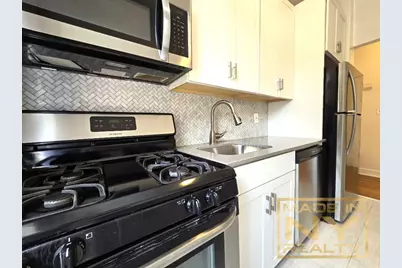 30-64 34th Street #2A, Astoria, NY 11103 - Photo 2