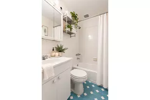 137 W 95th St, New York City, NY 10025 - Photo 6