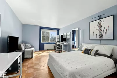 165 W 66th Street #20F, New York, NY 10023 - Photo 2