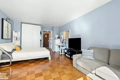 165 W 66th Street #20F, New York, NY 10023 - Photo 4