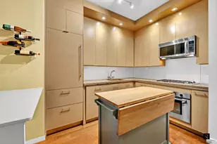 1600 Broadway, New York, NY 10019 - Photo 6