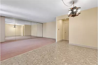 1250 Ocean Parkway #2L, New York City, NY 11230 - Photo 4