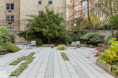 535 E 86th Street #10C, New York City, NY 10028 - Photo 16