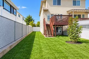 46 Mill Rd, New York, NY 10306 - Photo 4