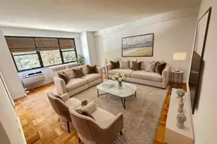 350 W 51st St, New York, NY 10019 - Photo 1