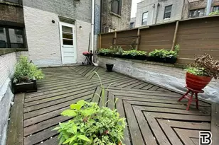 247 W 102nd St, New York, NY 10025 - Photo 6