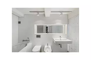 240 Centre St, New York, NY 10013 - Photo 16