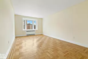 110-31 73rd Rd, Forest Hills, NY 11375 - Photo 2
