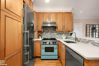 205 E 10th Street #1B, New York City, NY 10003 - Photo 4