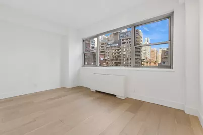 321 E 48th Street #14A, New York, NY 10017 - Photo 8