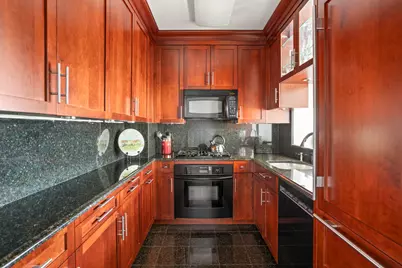 150 W 56th Street #5206, New York City, NY 10019 - Photo 4