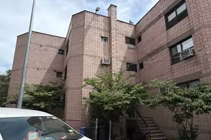 72 Clove Rd, Brooklyn, NY 11225 - Photo 2