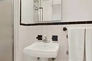 200 W 86th St, New York City, NY 10024 - Photo 8