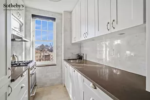 299 W 12th St, New York, NY 10014 - Photo 4