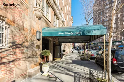 299 W 12th Street #9F, New York City, NY 10014 - Photo 10