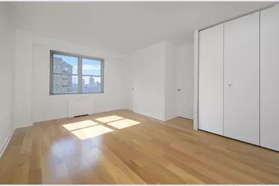 300 E 40th Street #26-R, New York City, NY 10016 - Photo 10