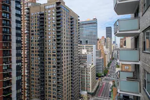 300 E 40th St, New York City, NY 10016 - Photo 12
