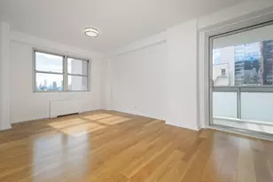 300 E 40th St, New York City, NY 10016 - Photo 4
