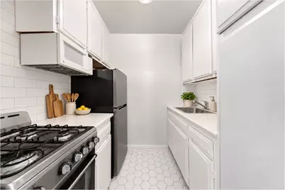 200 E 27th Street #3V, New York City, NY 10016 - Photo 2