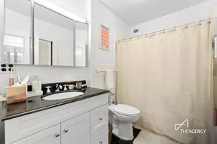 150 E 61st St, New York, NY 10065 - Photo 4