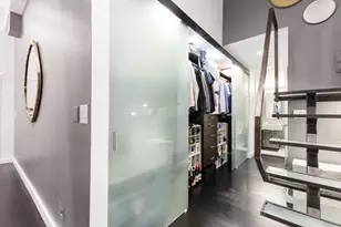 310 E 40th St, New York City, NY 10016 - Photo 14