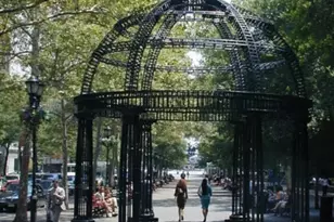 234 E 50th St, New York City, NY 10022 - Photo 10