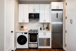 216 Thompson St, New York City, NY 10012 - Photo 2