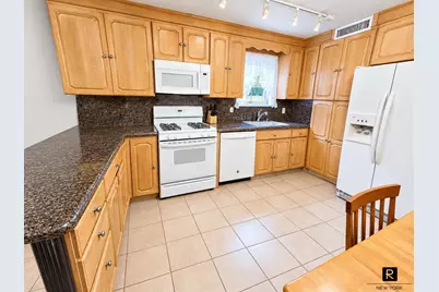 21-50 71st Street, New York City, NY 11370 - Photo 8