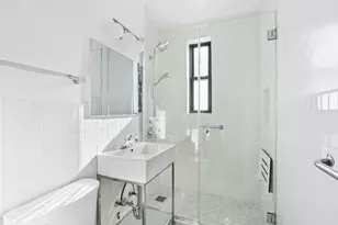 100 W 12th St, New York, NY 10011 - Photo 2