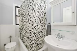 860 W 181st St, New York City, NY 10033 - Photo 4