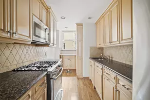 1040 Park Ave, New York, NY 10028 - Photo 6