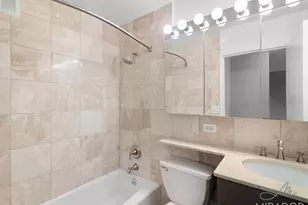 330 E 39th St, New York City, NY 10016 - Photo 12